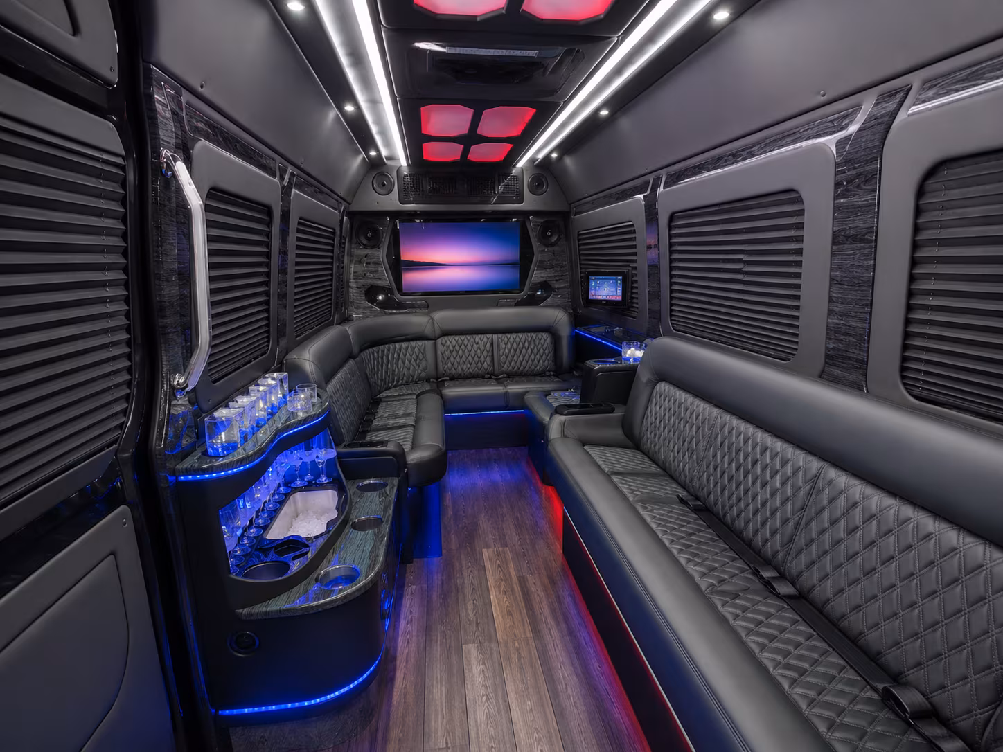 airport crew and business travel shuttles to detroit metro dtw