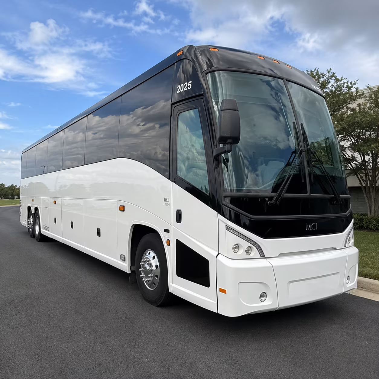 concert amphitheater bus rentals for summer shows at pine knob