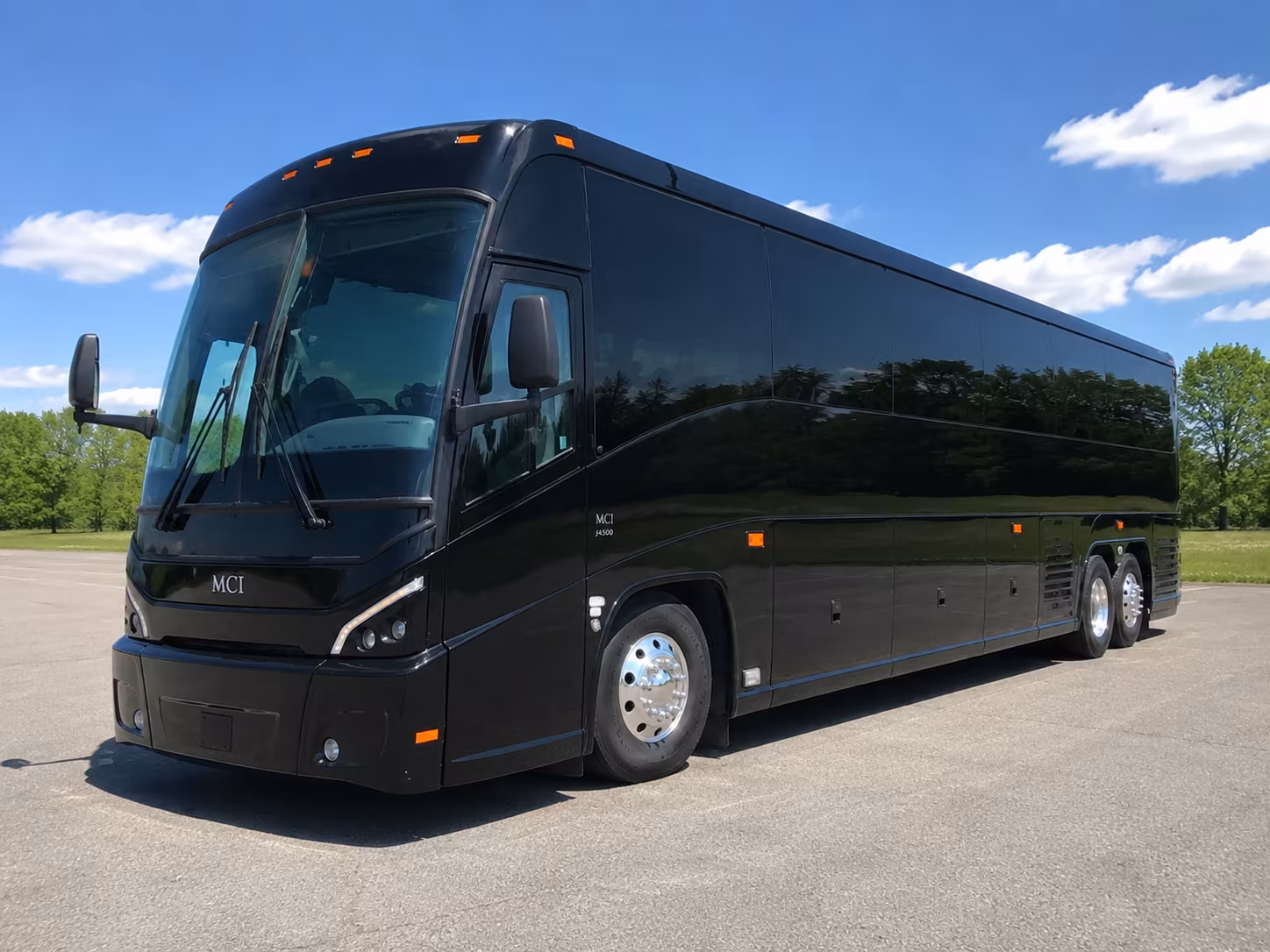 red wings and pistons night buses to little caesars arena